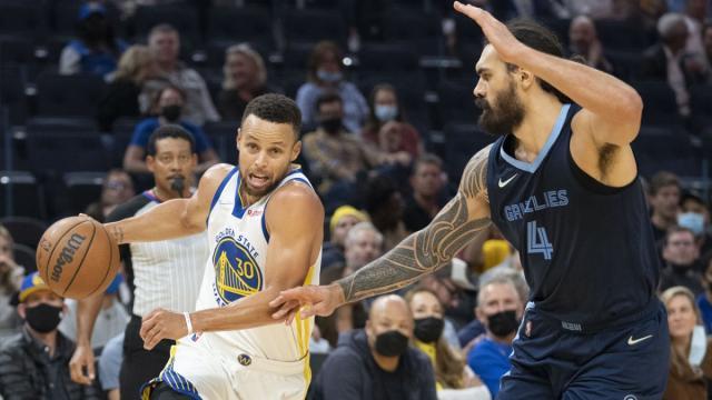 1635518289461089175.jpg Steph-Curry-Steven-Adams-USATSI-17047549.jpg